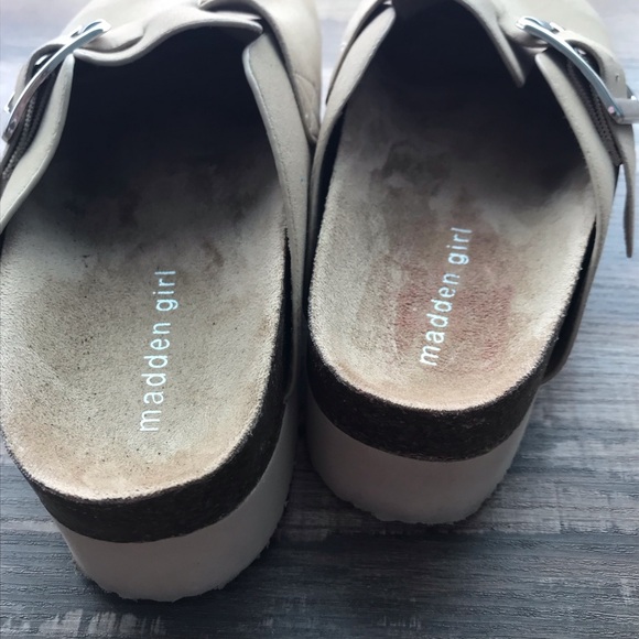 Madden Girl Women's Cutie Pie buckle Platform Clogs size 9.5 See Pics For Flaws - Picture 13 of 15